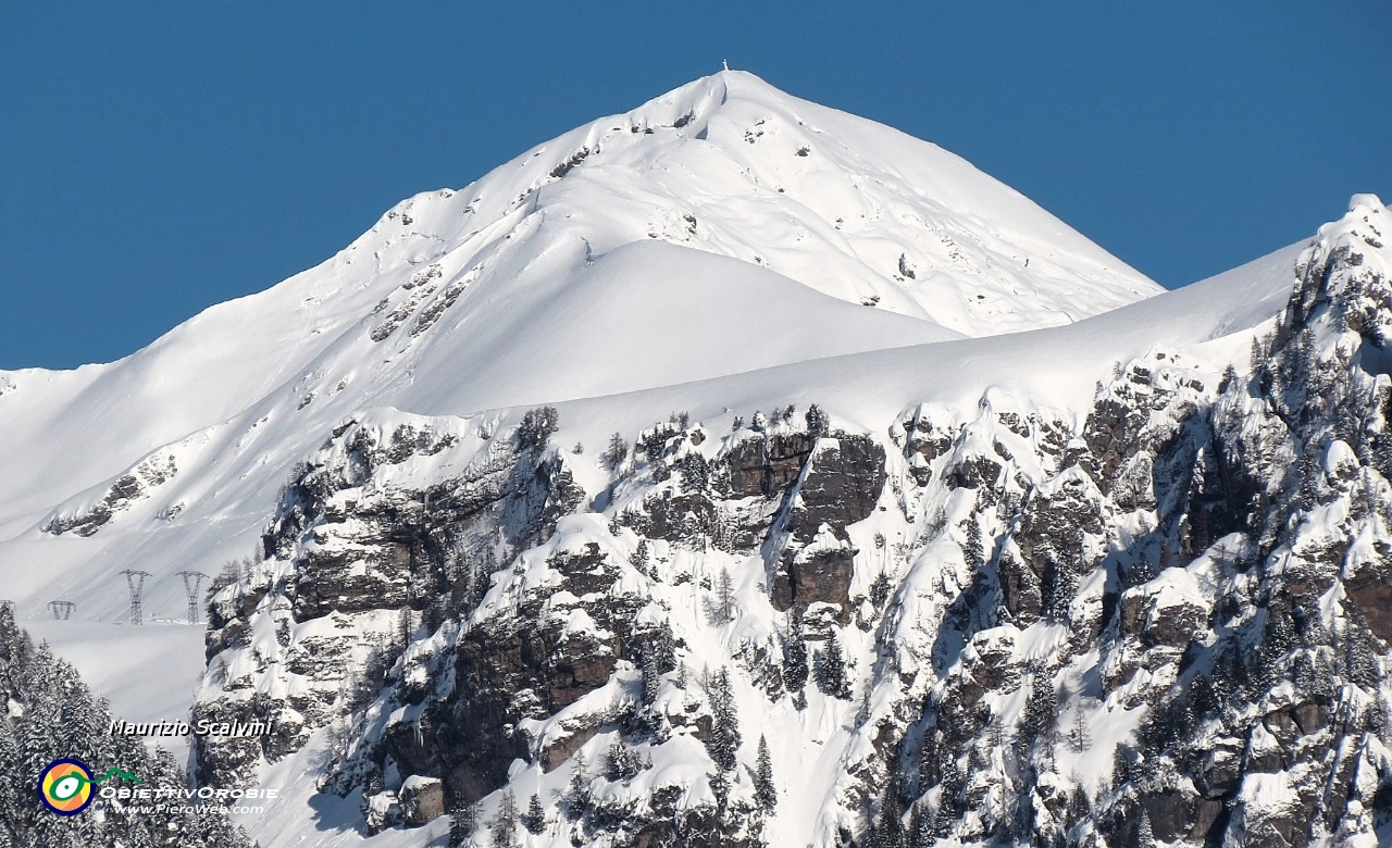 43 Zona San Marco, zoom sul Pizzo di Segade...JPG